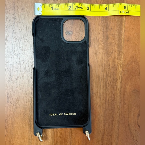 IDEAL OF SWEDEN Athena Black iPhone 13 phone strap case - NO STRAP - Picture 2 of 6